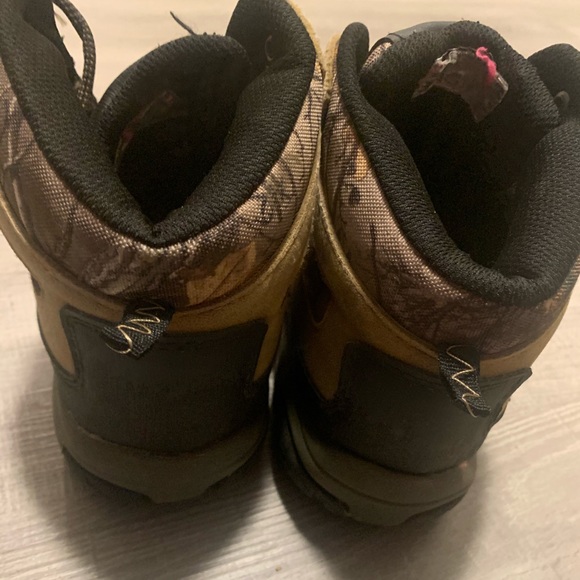 Ozark Trail Hiking Boots Shoes - Picture 4 of 9